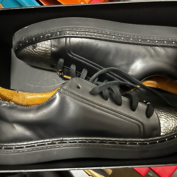 MCM SNEAKERS size 10.5 - Picture 2 of 7